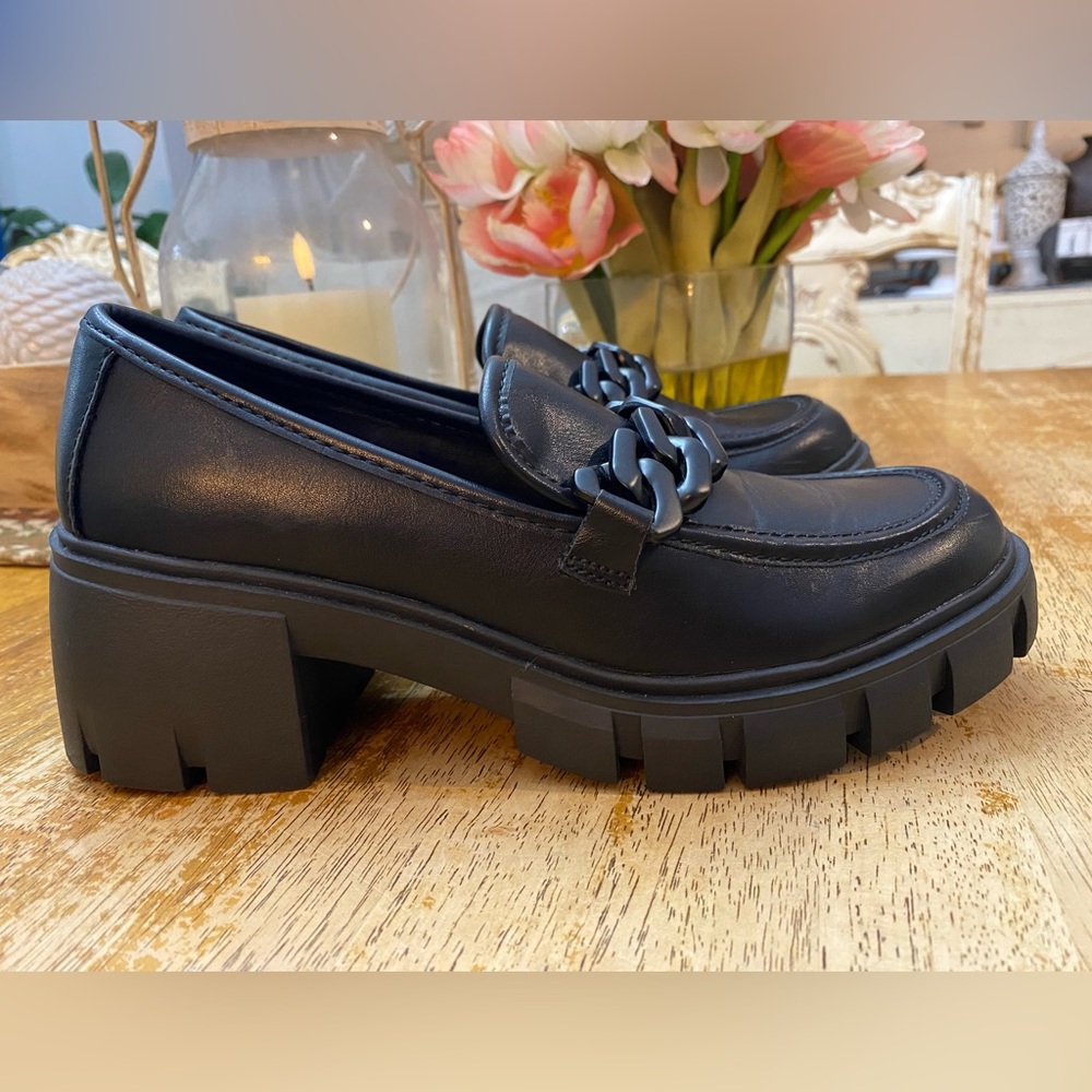 Madden Girl Chunky Loafers W7